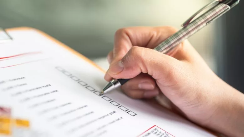 checklist Checking a hazardous material checklist